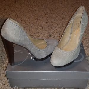 Jessica Simpson Michaela platform pump